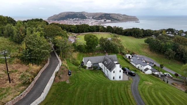 Bryn Goleu Bed & Breakfast Llandudno Exterior photo